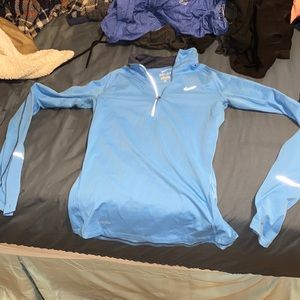 Nike women’s quarter zip